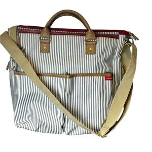 Skip Hop Diaper Bag Gray/White Stripe Zipper Carry Handle Shoulder Messenger Bag